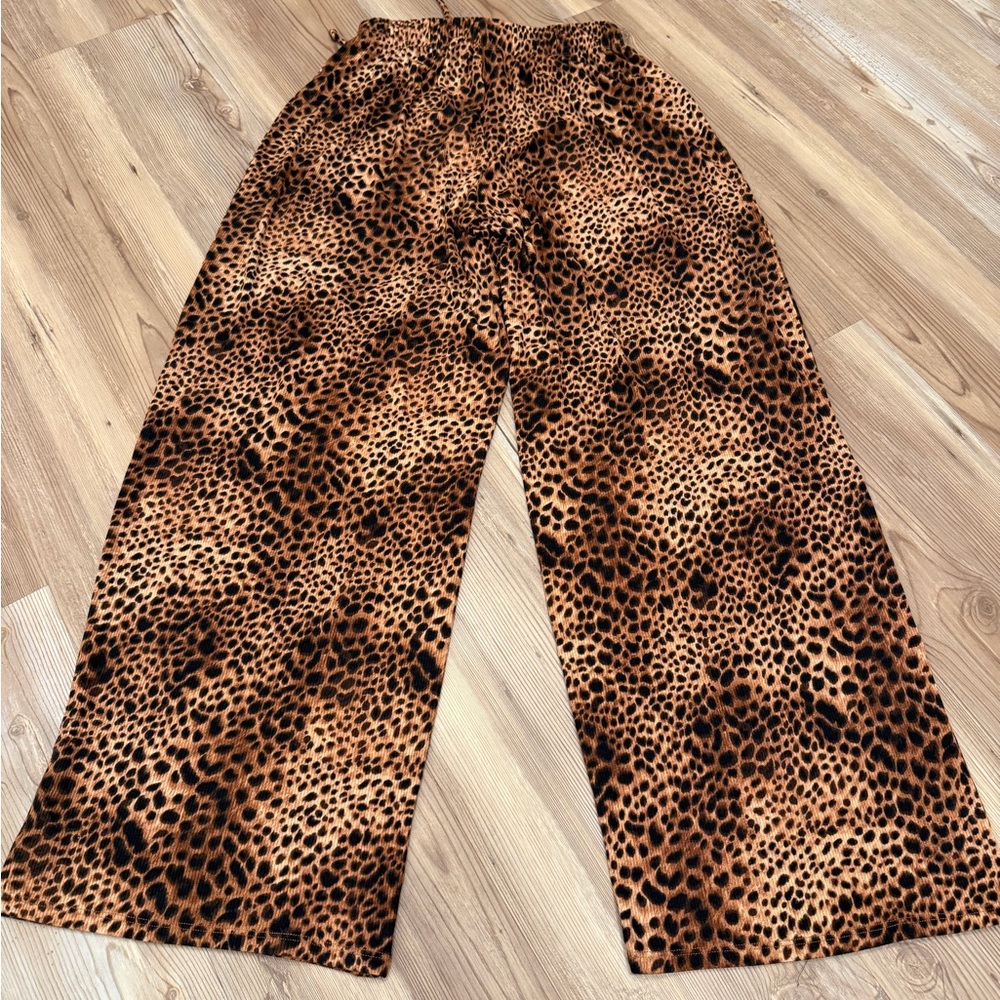 NWOT Aerie Mid Rise/Wide Leg Cheetah Pajama Pants-Size XS - Picture 2 of 5